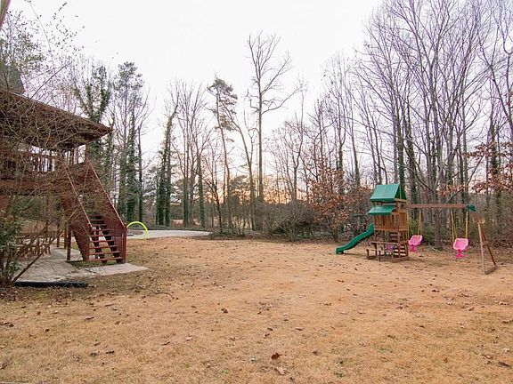 Greenview Drive 5.jpg